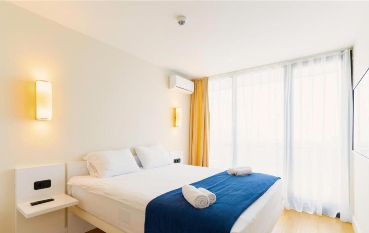 Orbi City Batumi Sea View Aparthotel Exterior photo